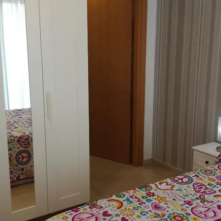 Apartment Romantic Jessica Figueres (Girona)