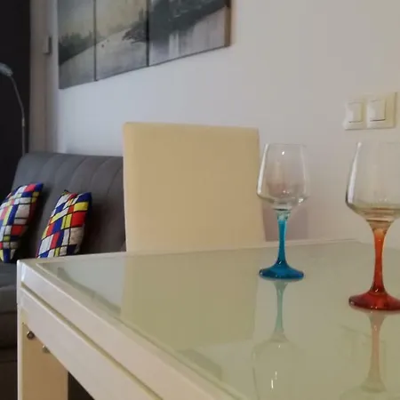 Romàntic Jessica Figueres (Girona)